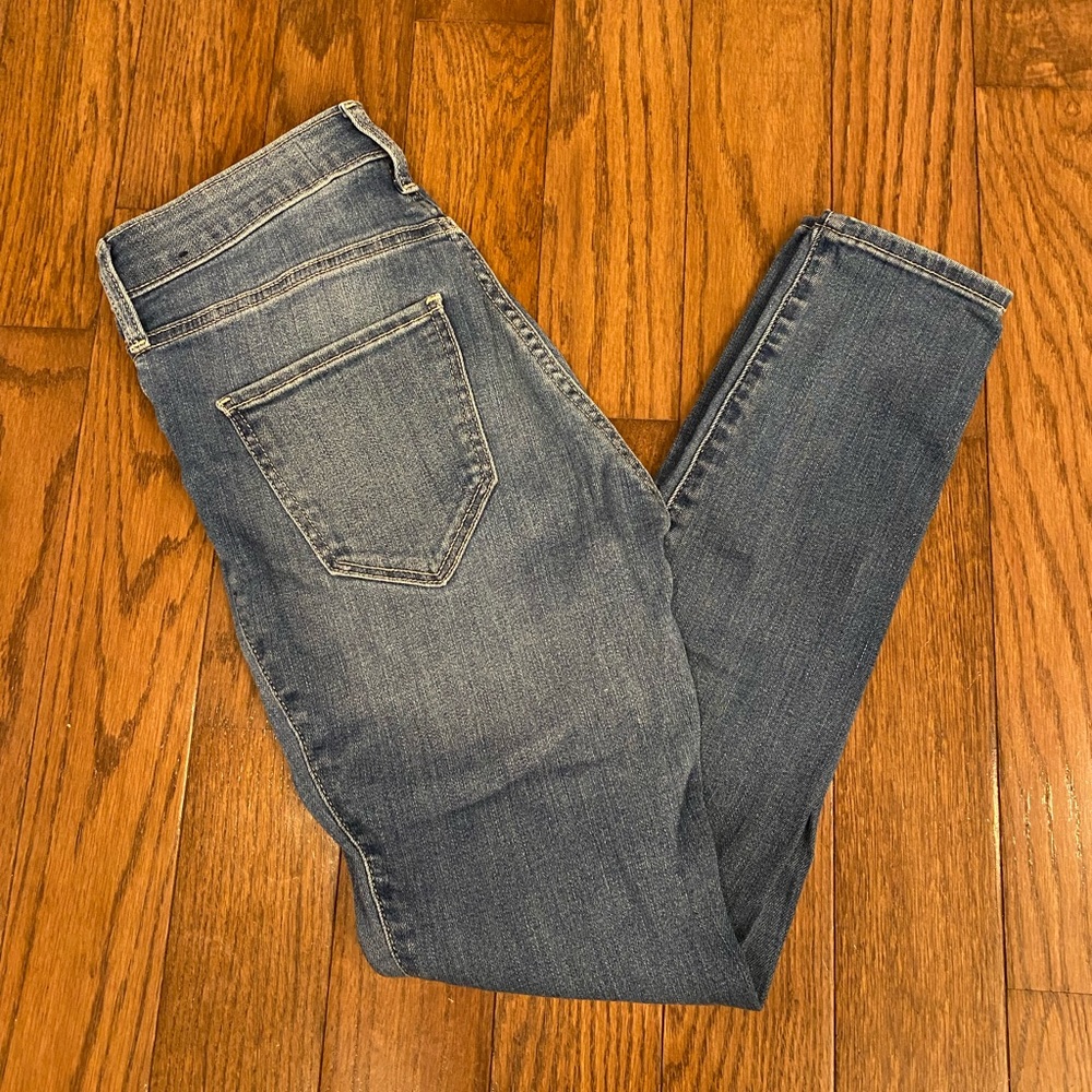 High- Rise Hollister Jeans BRAND NEW